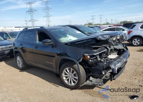 2021 Jeep Cherokee Latitude z USA, uszkodzony, nr VIN 1C4PJMCB6MD163136
